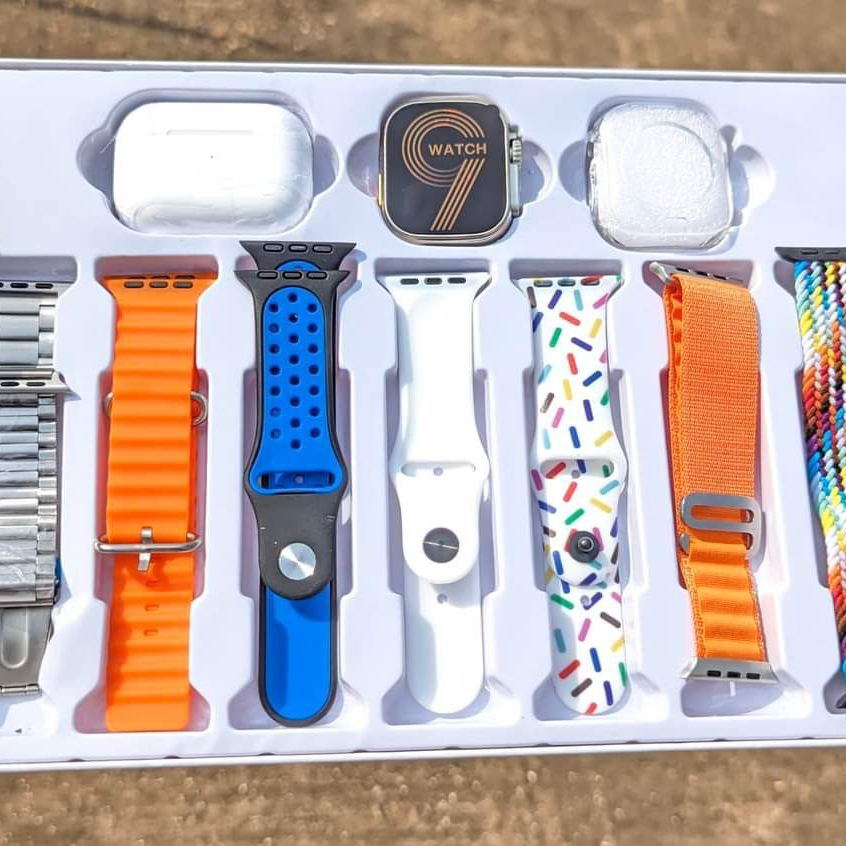 Smart Watch ( 1 Montre + 1 AirPods Pro + 7 Bracelets + pochette )